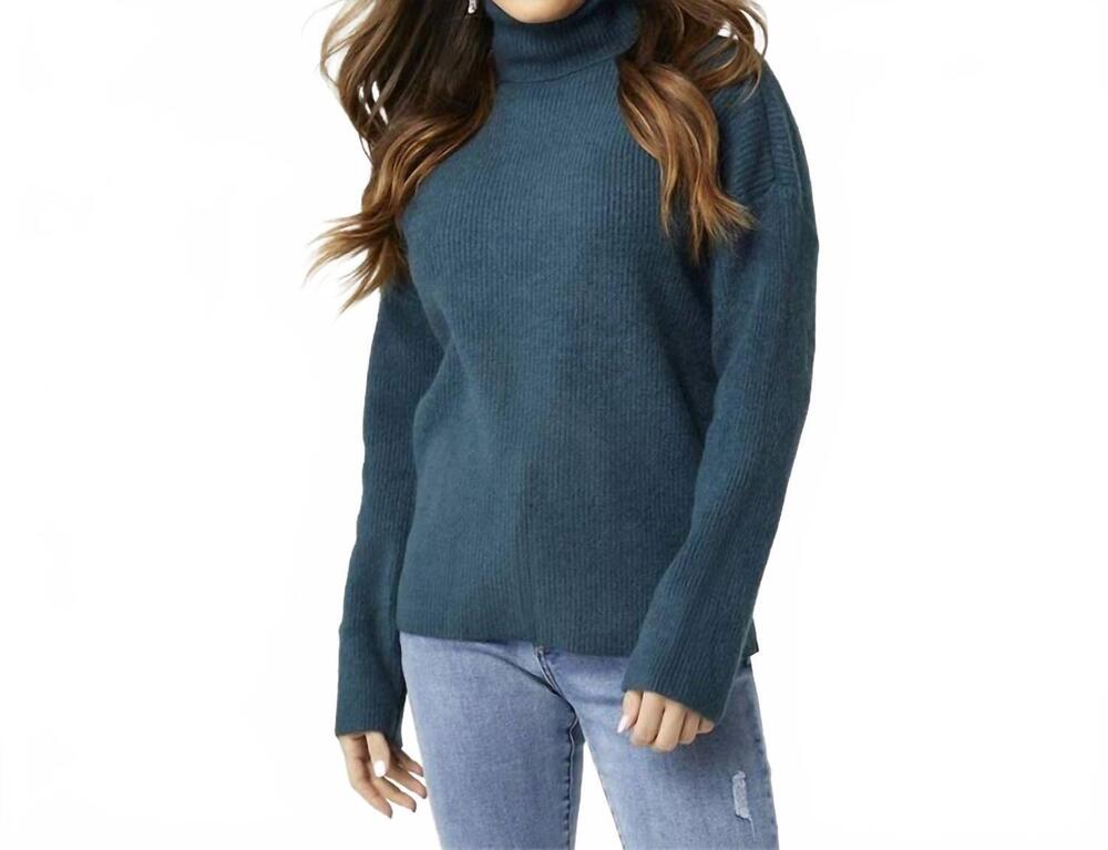 NEW COCO + CARMEN amable turtleneck sweater in teal